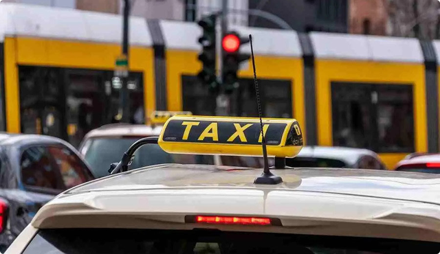 taxi điện kiến đức