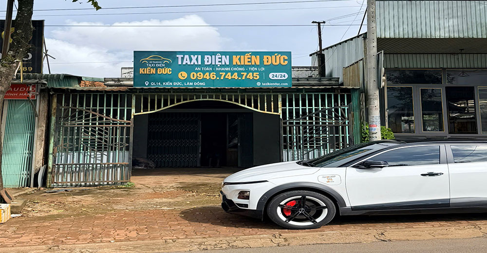 liên hệ taxi điện kiến đức